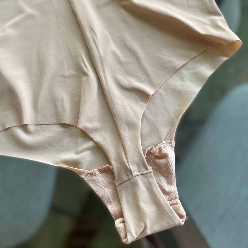 Commando Classic Cami Bodysuit - Picture 7 of 7